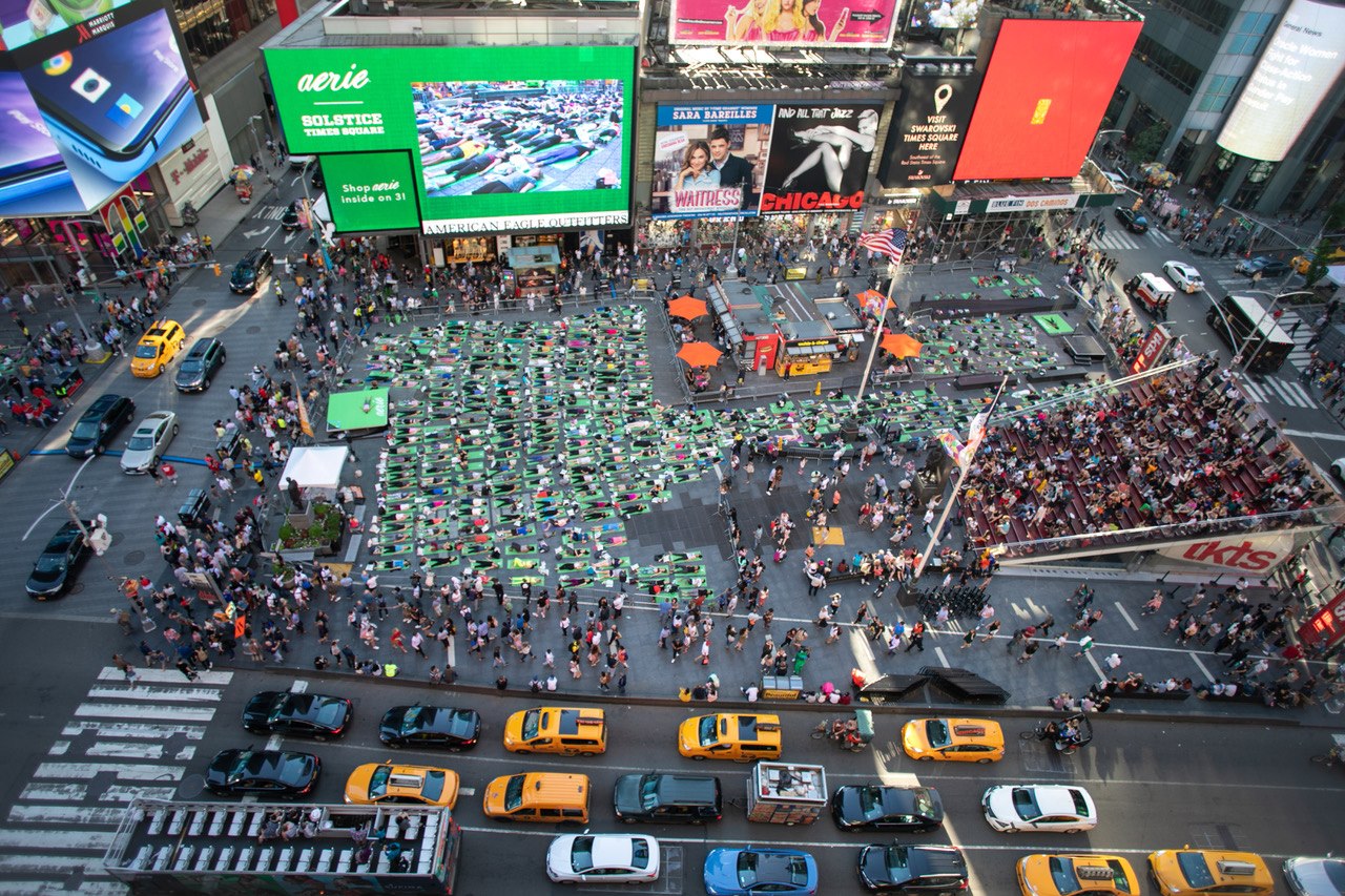 Event organized by the Times Square Alliance saw participation from over 11,000 Yoga enthusiasts. Photo courtesy: Times Square, New York City, Facebook Page
