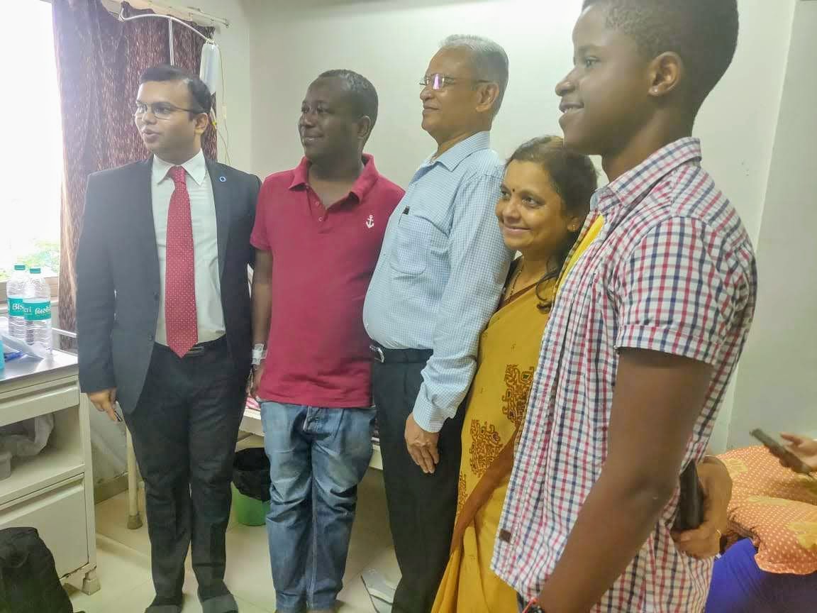 Diabetologist Dr Mayur Patel (centre) with his African patients. Photo courtesy: Dr Yash Patel