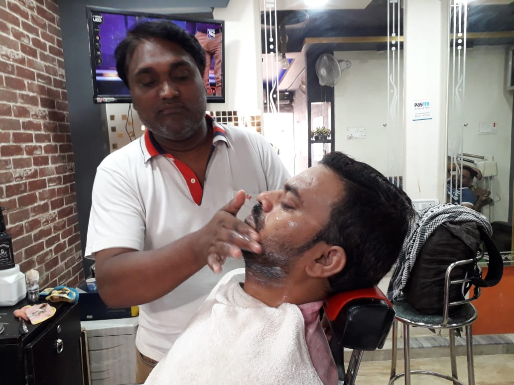  Mohd. Shakeel left Saudi Arabia in 2018 and is working at a barber shop at Allahabad (now Prayagraj) where he earns just INR8,000 to INR10,000 per month. Photo: Connected to India