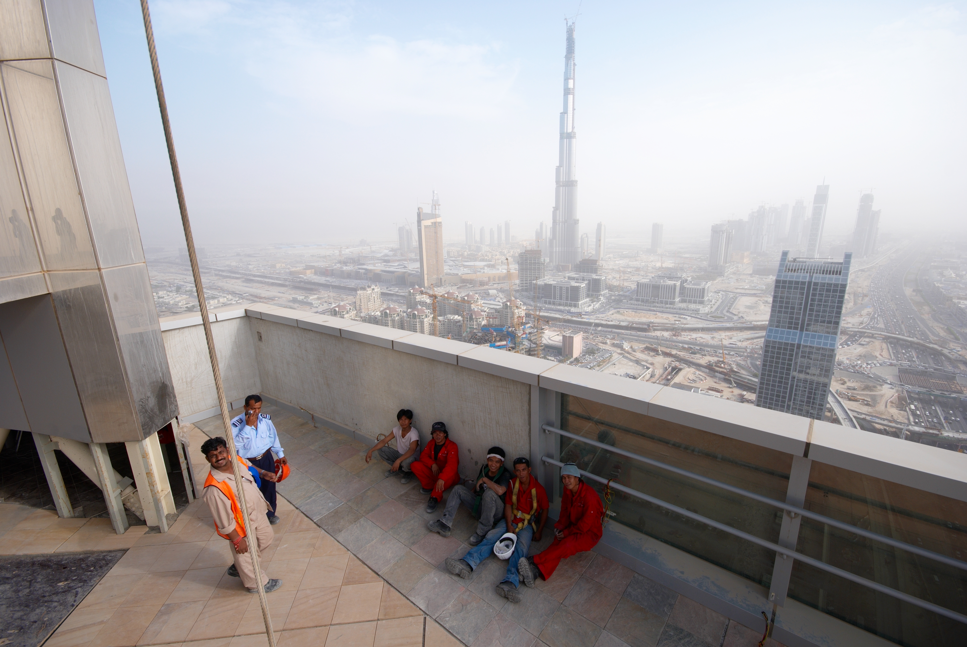     There has been surge in the number of Indian expatriate workers returning from Gulf countries due to shrinking opportunities and the escalation in the cost of living in these countries. Photo courtesy: Wikipedia