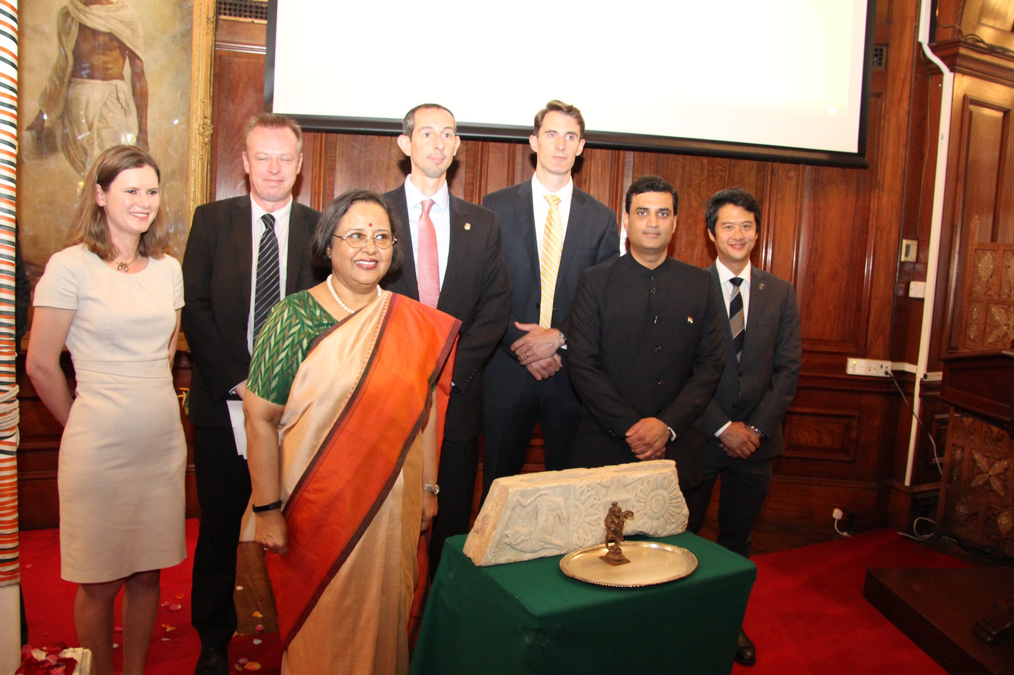 Two ancient artefacts stolen from India many years ago were repatriated by a joint US-UK investigation team. Photo courtesy: Twitter/@HCI_London