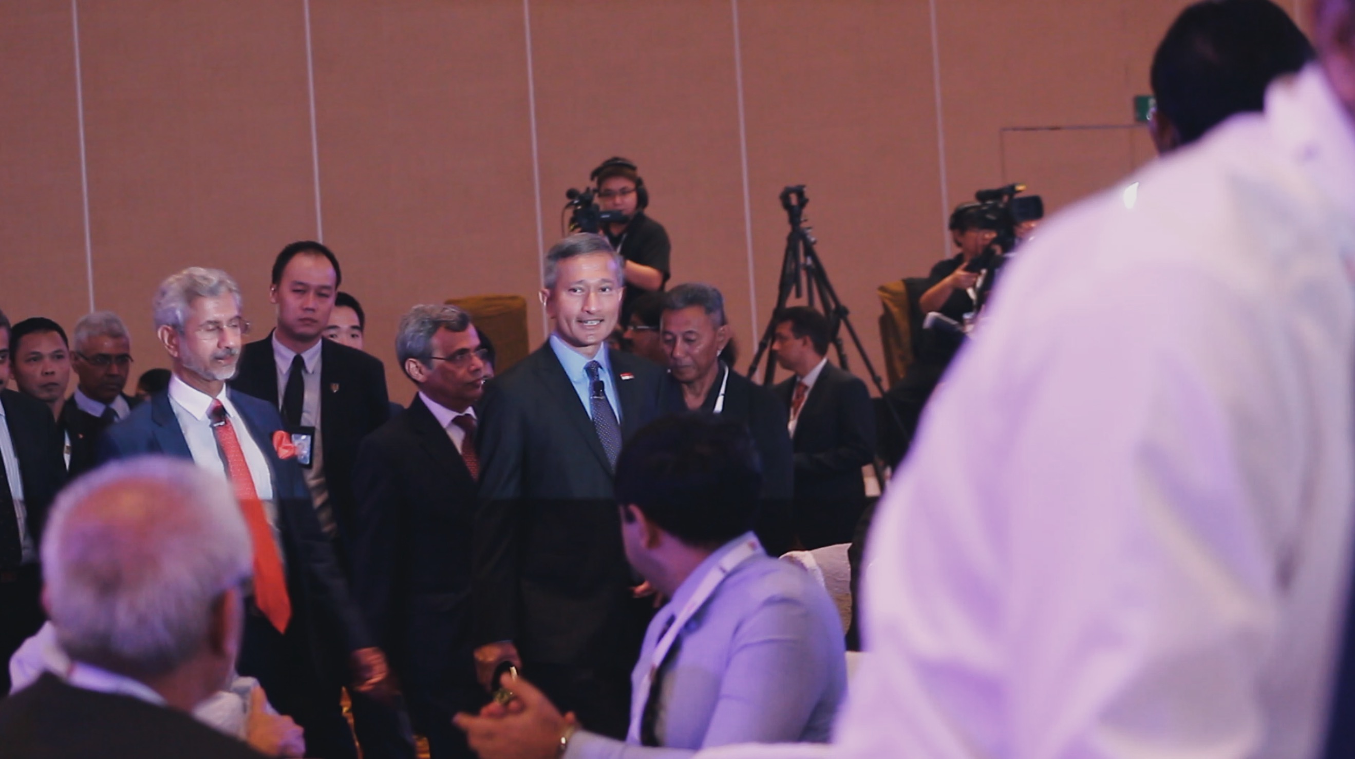Dr Subrahmanyam Jaishankar, External Affairs Minister, India, arriving with Dr Vivian Balakrishnan, Minister for Foreign Affairs, Singapore. Photo: Connected to India