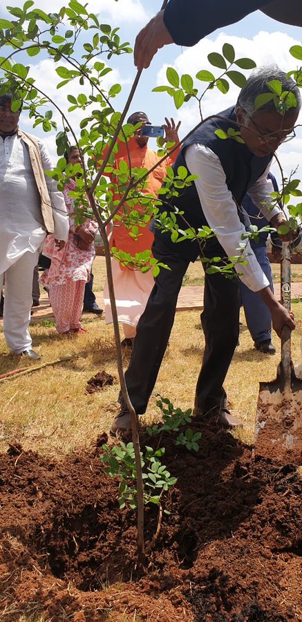 High Commissioner Jaideep Sarkar paid homage to commemorative bust made in Sewagram. He planted trees as part of #Gandhi150 @hci_pretoria
