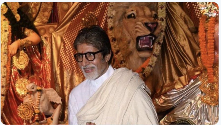 Durga Pooja at old friends and new friends .. and a feel of the divinity of the day and the days to come ..