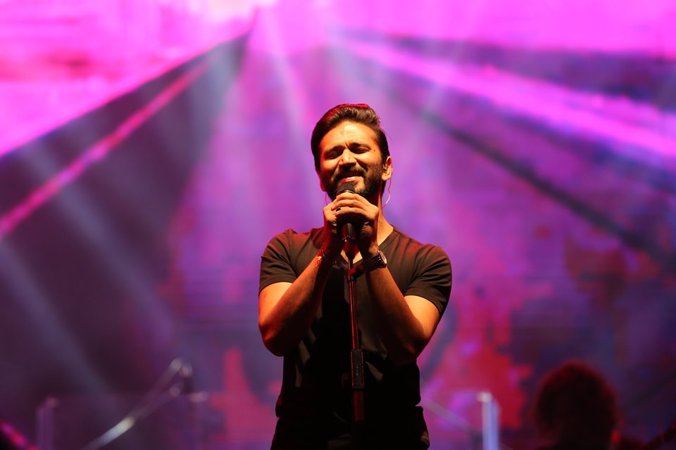 Popular Bollywood singer and music composer Amit Trivedi will make his Singapore debut at Kalaa Utsavam 2019. Photo courtesy: Facebook/Amit Trivedi