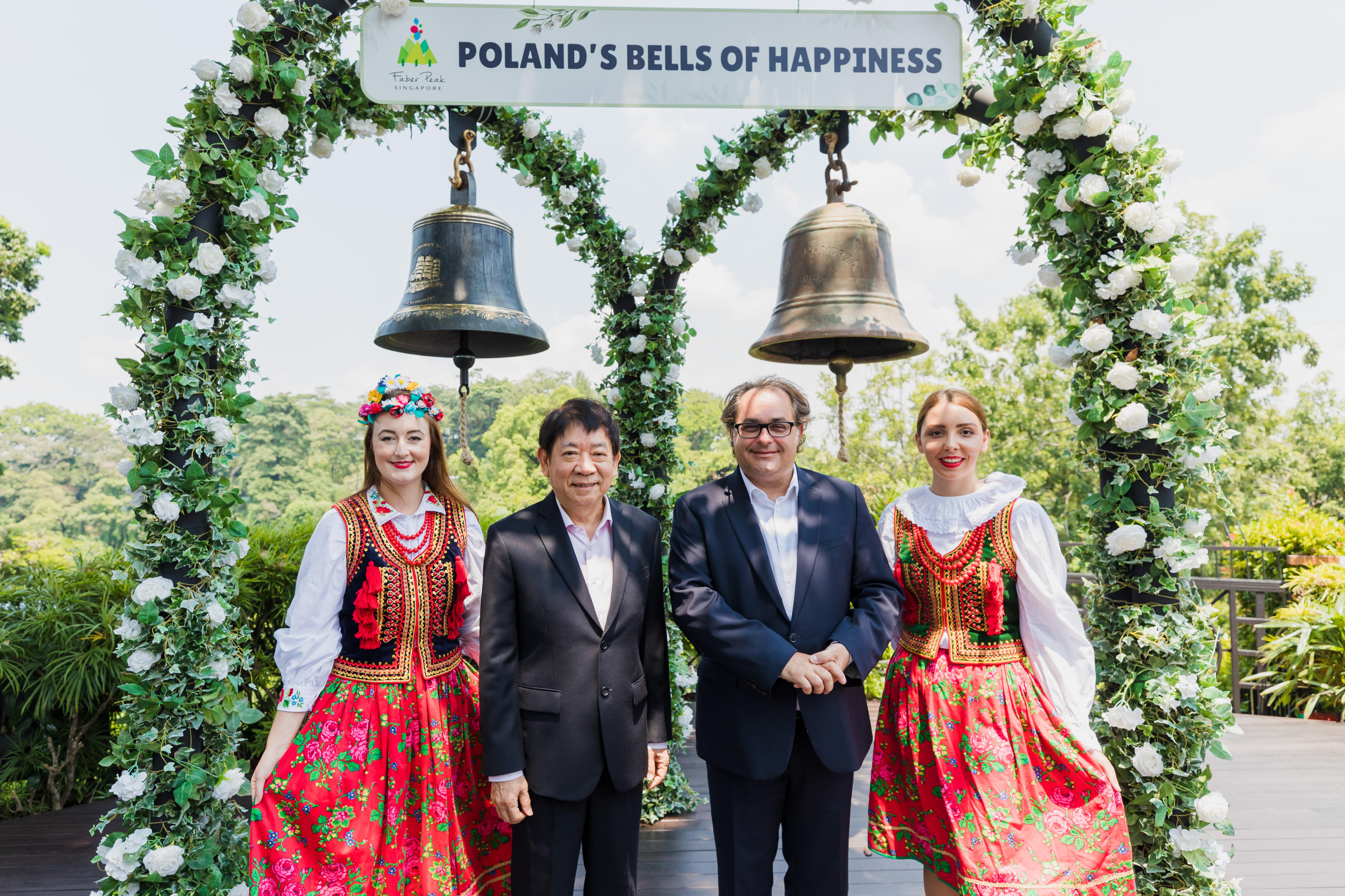 The newly renamed Poland’s Bells of Happiness were unveiled in the presence of Coordinating Minister for Infrastructure, Minister for Transport of Singapore Khaw Boon Wan and Minister of Maritime Economy and Inland Navigation of Poland, Marek Gróbarczyk. Photo courtesy: One Faber Group