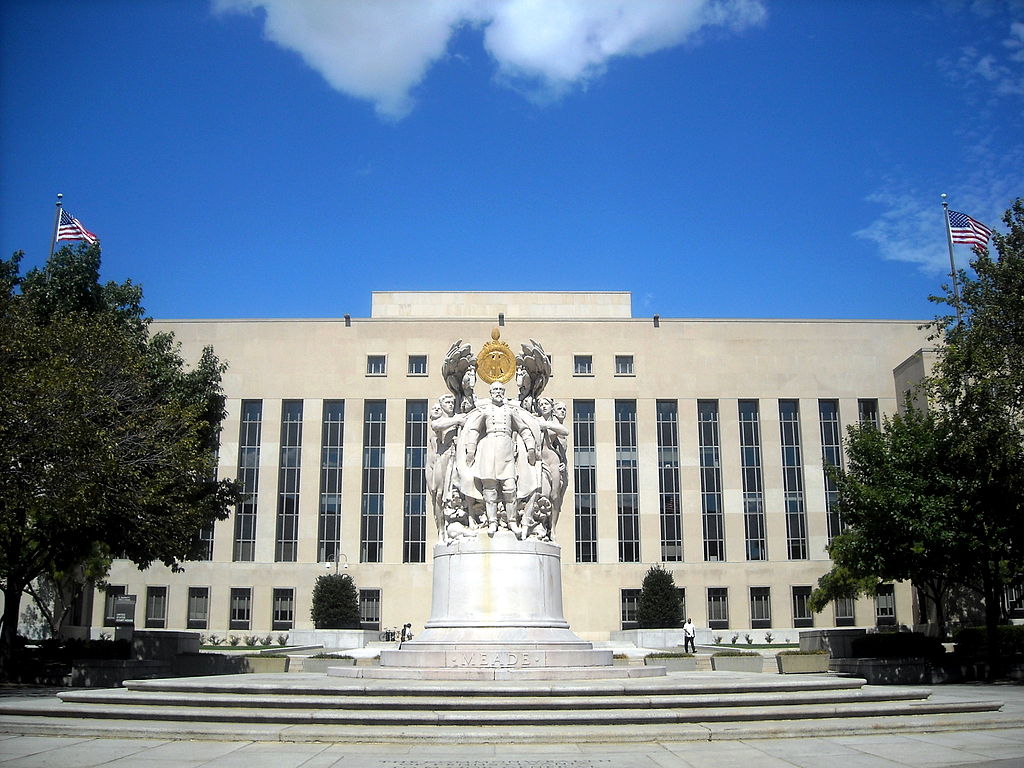 US Courts of Appeals for the District of Columbia Circuit has refused to strike down a rule that allows spouses of H-1B visa holders to work in America. Photo courtesy: Wikimedia
