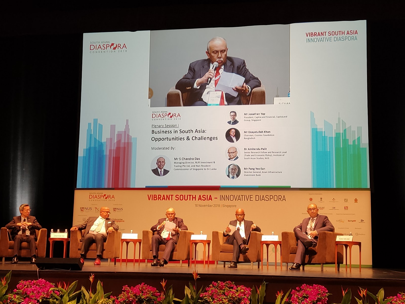From left to right: Mr. Jonathan Yap, President CapitaLand Financial, Singapore; Mr. Enayetullah Khan, Chairman, Cosmos Foundation, Bangladesh; Moderator for the sesion, Mr. S. Chandra Das, MD of NUR Investment and Trading and non-resident commissioner of Singapore to Sri Lanka; Dr. Amitendu Palit, Senior Research Fellow and Research Lead, ISAS and Mr. Pang Yee Ean, Director General, Asian Infrastructure Investment Bank. Photo: Connected to India
