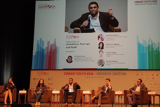 From left: Roshni Mahtani, founder and group Ceo the Asianparents, Indonesia; Pranoti Nagarkar, Founder, Inventor, CEO, Rotimatic, Chairperson for panel discussion Shaikh ISmail, MD, Communications, MEdia & Technology, Accenture and Member, Board of Governors of ITE, Singapore;  Ng Yi Ming, Managing Partner, Tribe Accelerator, Singapore and Hadi Rahmad - chief commercial officer, WhatsHalal, SG. Photo: Connected to India. 