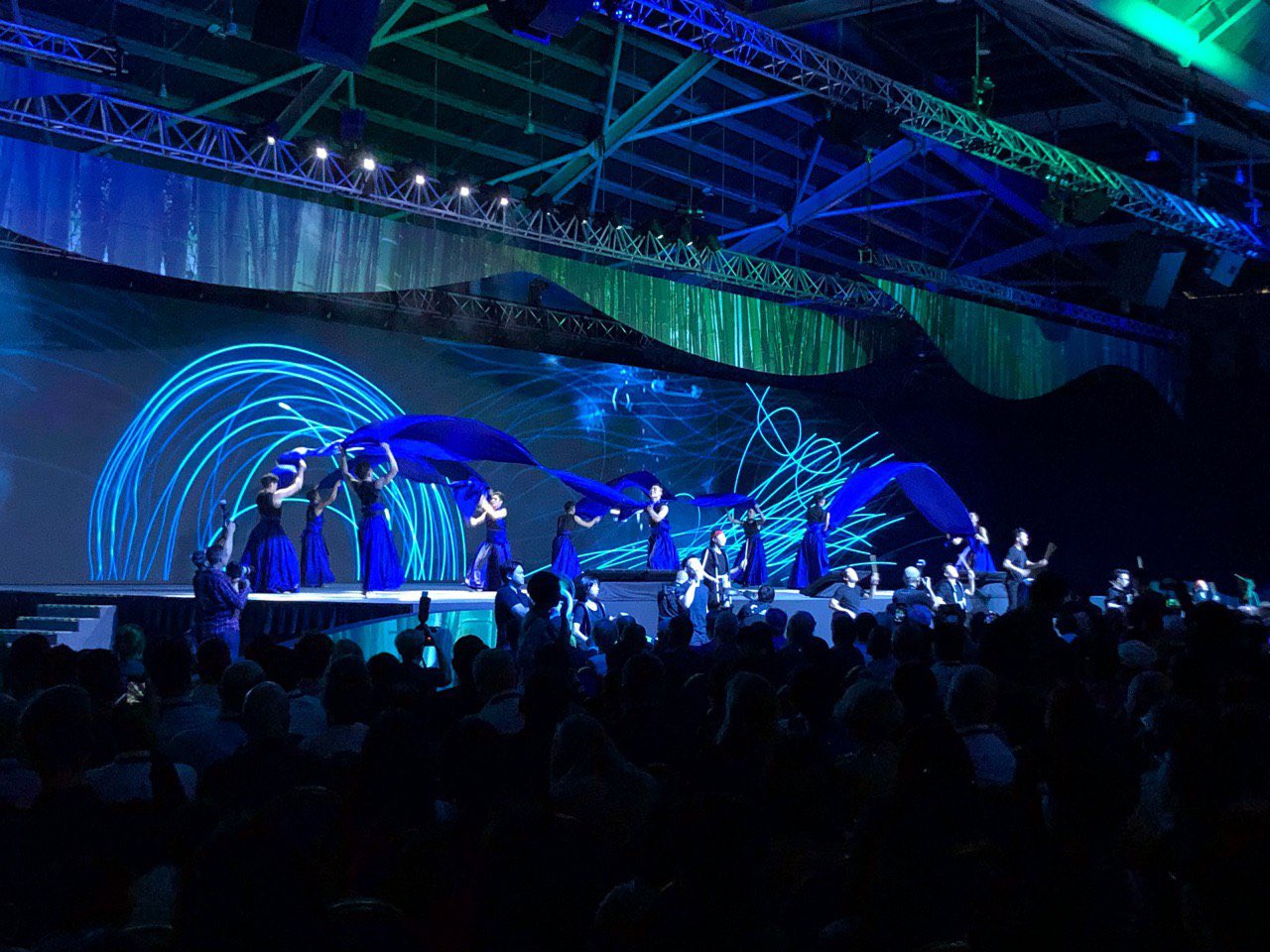 A beautiful opening performance on sustainability and climate change at SFF x SWITCH 2019. Photo courtesy: Switch Singapore Twitter