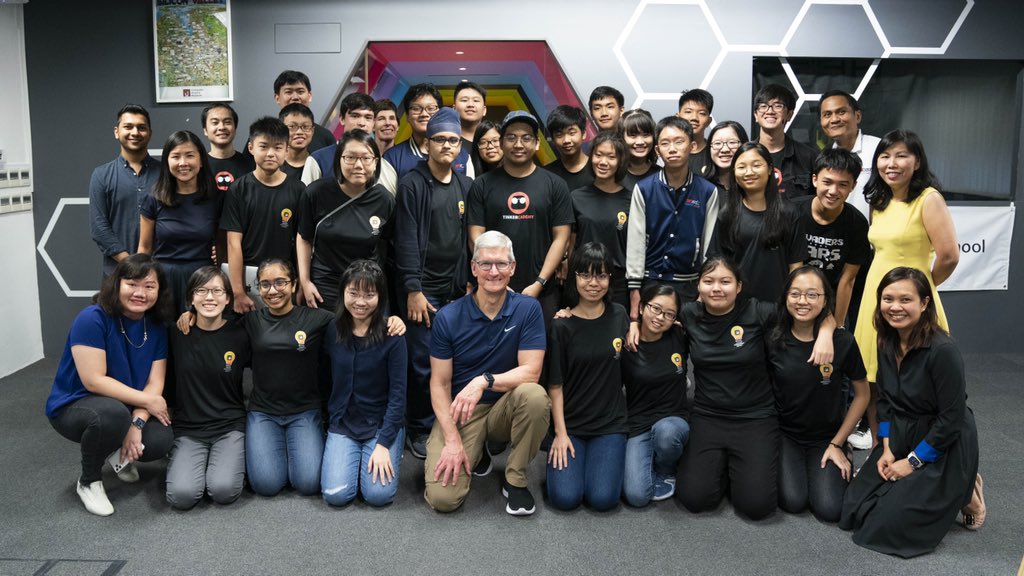 Tim Cook with students from the Swift Accelerator Programme, who are learning coding at Tinker Academy. Photo courtesy: Tim Cook, Twitter
