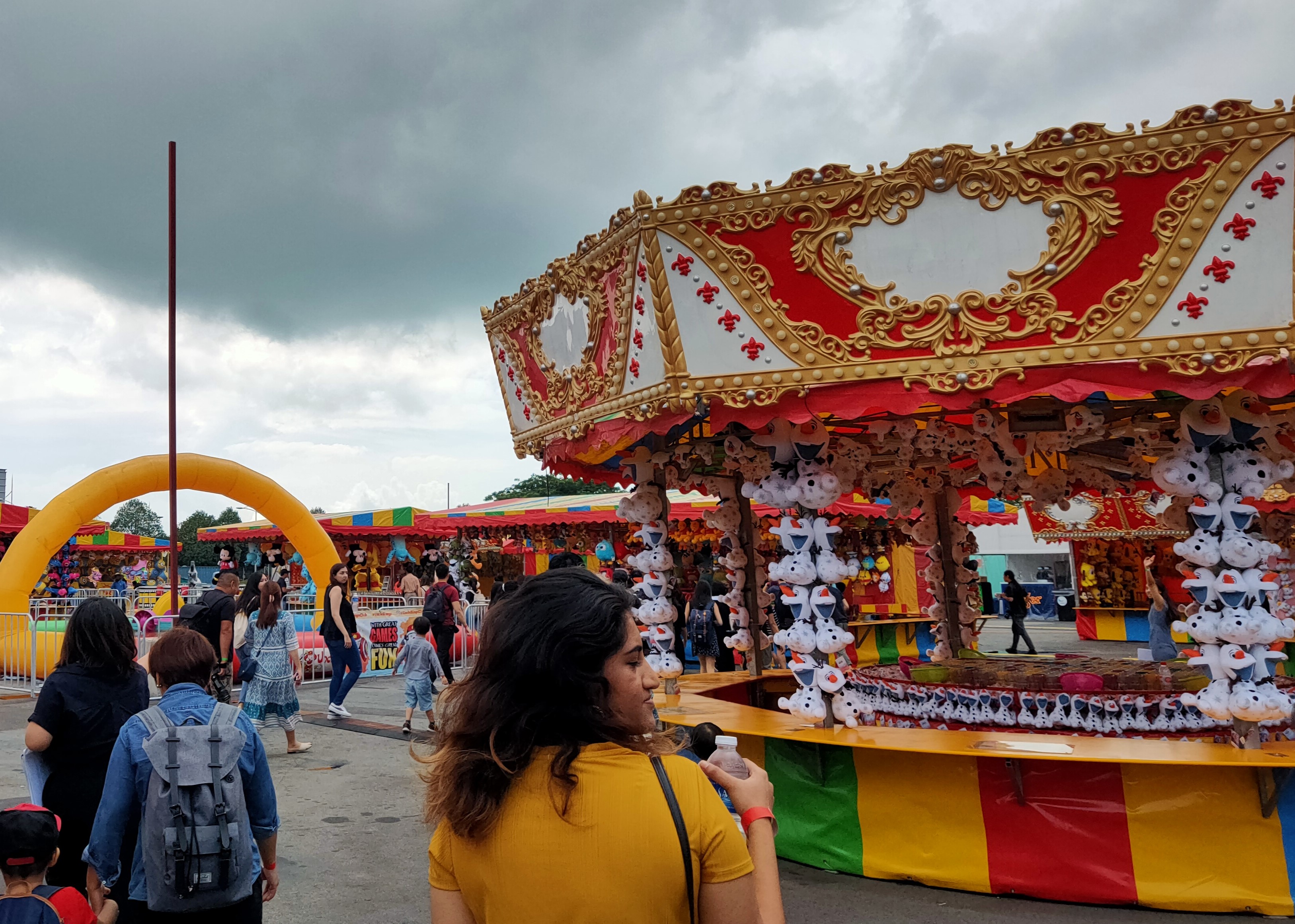 With over 50 stalls of street food and carnival games such as bumper cars, carousel, flying chairs where you can win all sizes of plush toys it makes for a fun family outing. Photo Credit: Connected to India