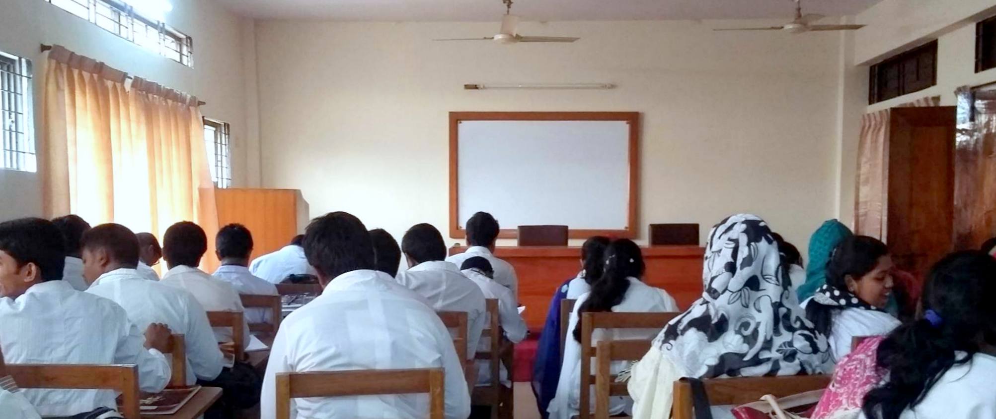 Previous regulations did not allow private doctors to teach at government medical colleges. 