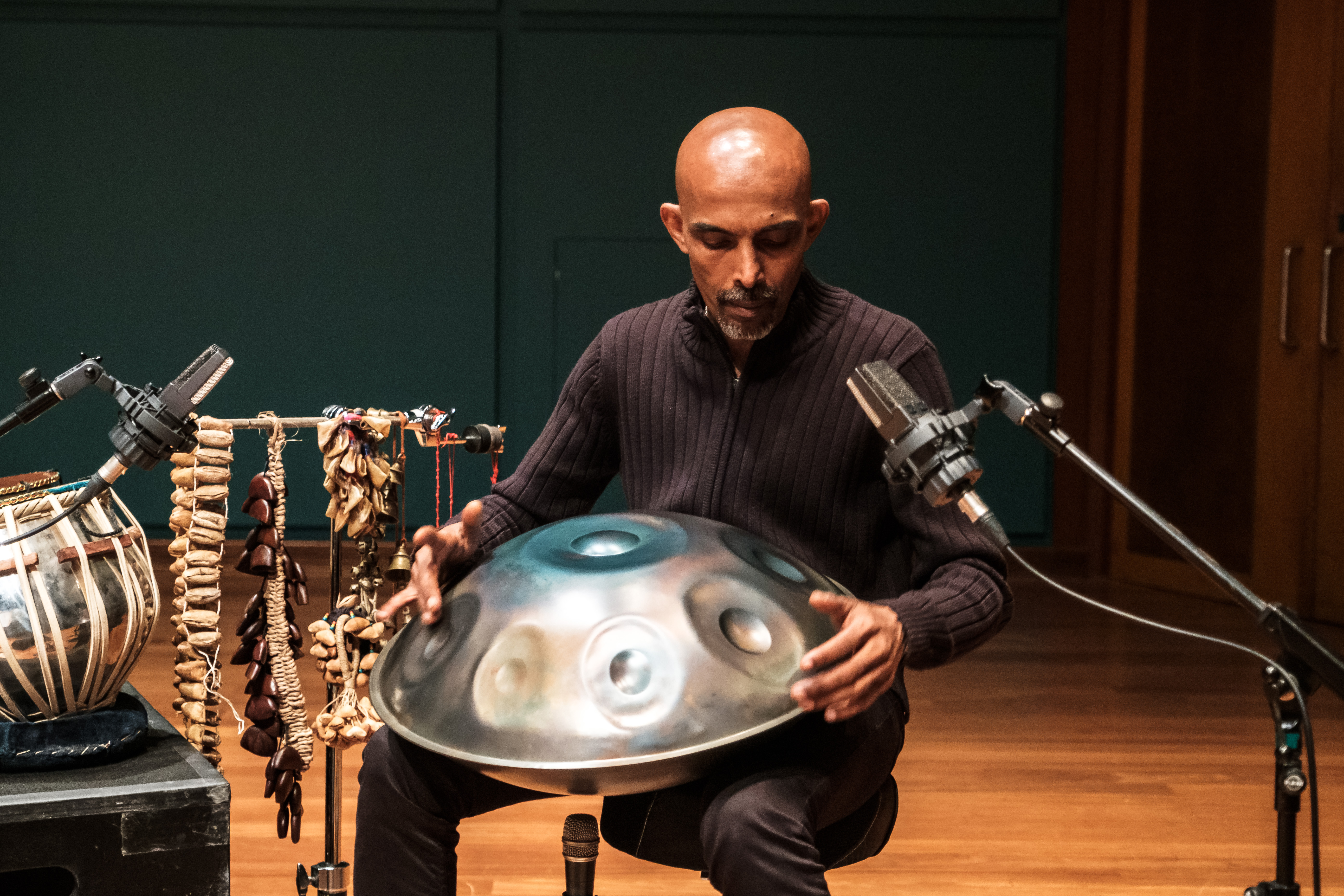 Mohamed Noor has been performing at the Esplanade Theatres on the Bay in Singapore every year since it was inaugurated fifteen years ago. Photo Courtesy: Md Noor