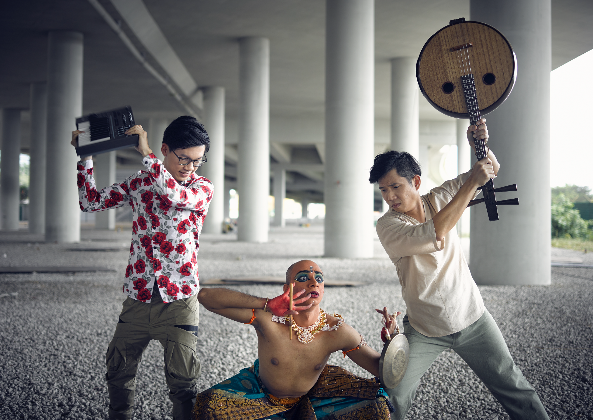 Night Walker cast (from left) sound designer Aw Wei Zheng, Bharatanatyam dancer Bala Saravanan Loganathan, and Ruan musician Neil Chua. Photo courtesy: Singapore Chinese Cultural Centre