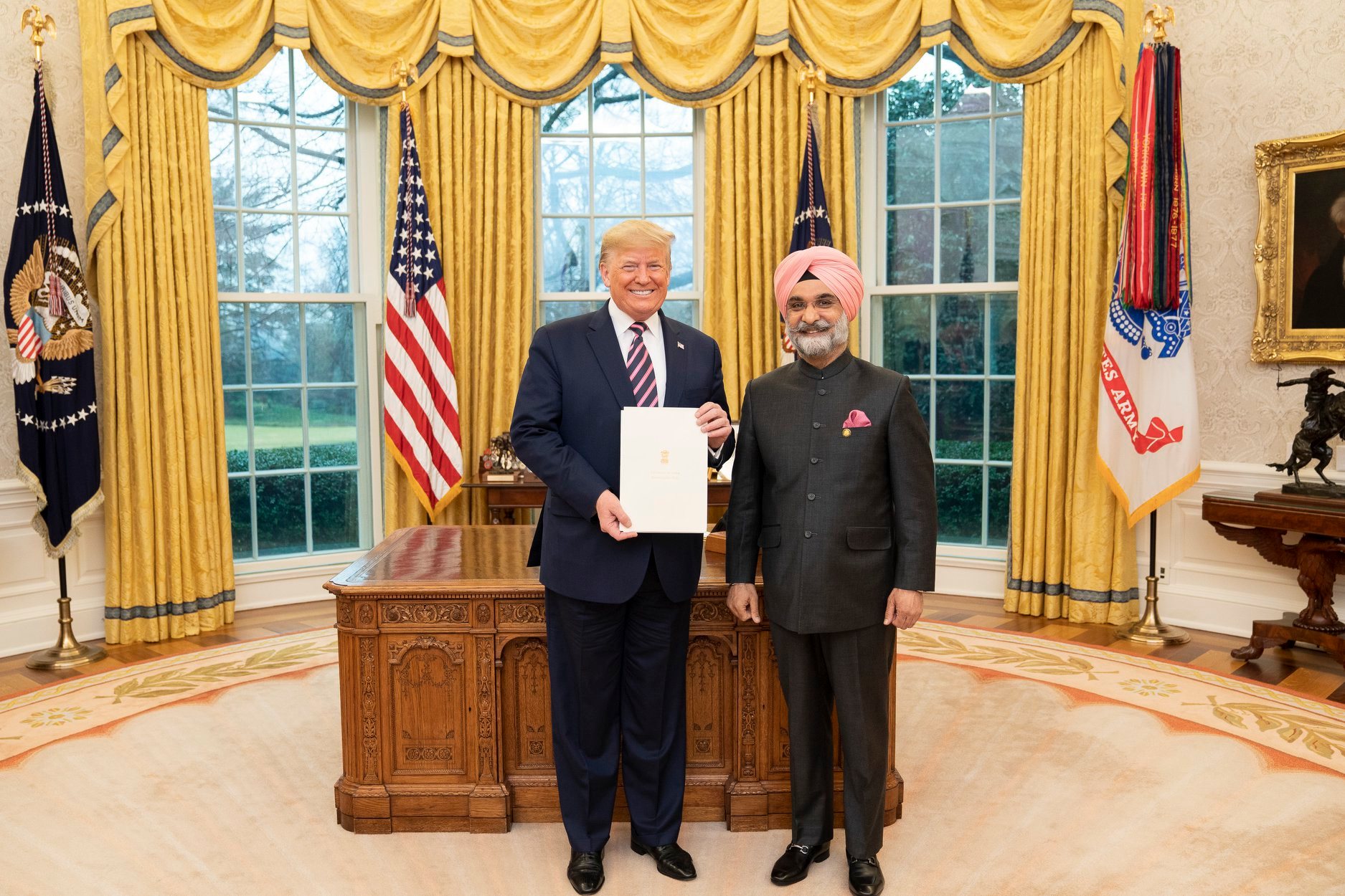 Ambassador Sandhu conveyed the greetings from the President and PM of India to President Trump and the First Lady. ​