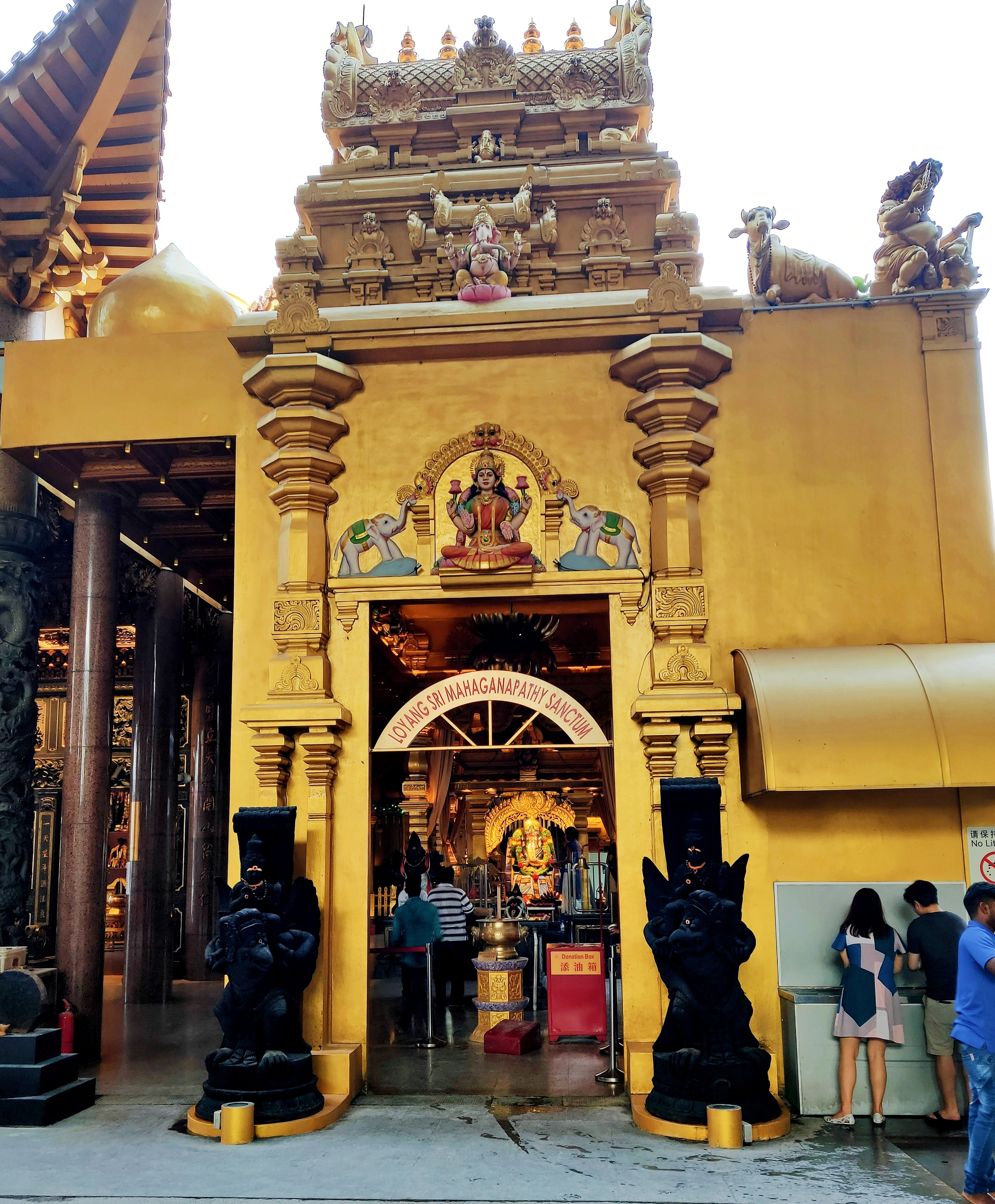Starting from Pasir Ris at 6pm with Ganesha - the remover of obstacles - after a temperature check and filling up of details for contact tracing. Photo:Connected to India