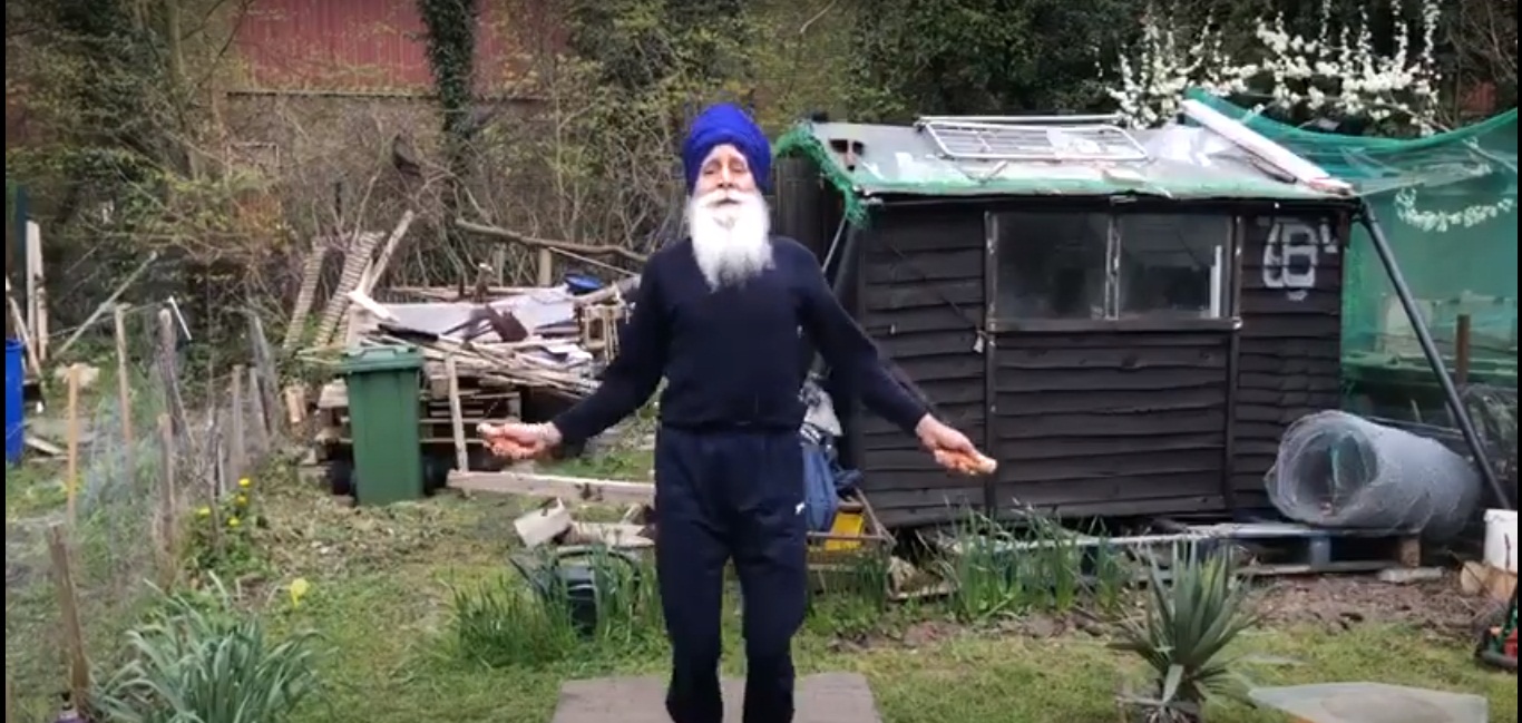 73-year-old Rajinder Singh has been honoured by PM Boris Johnson for raising funds for NHS. Screengrab: YouTube