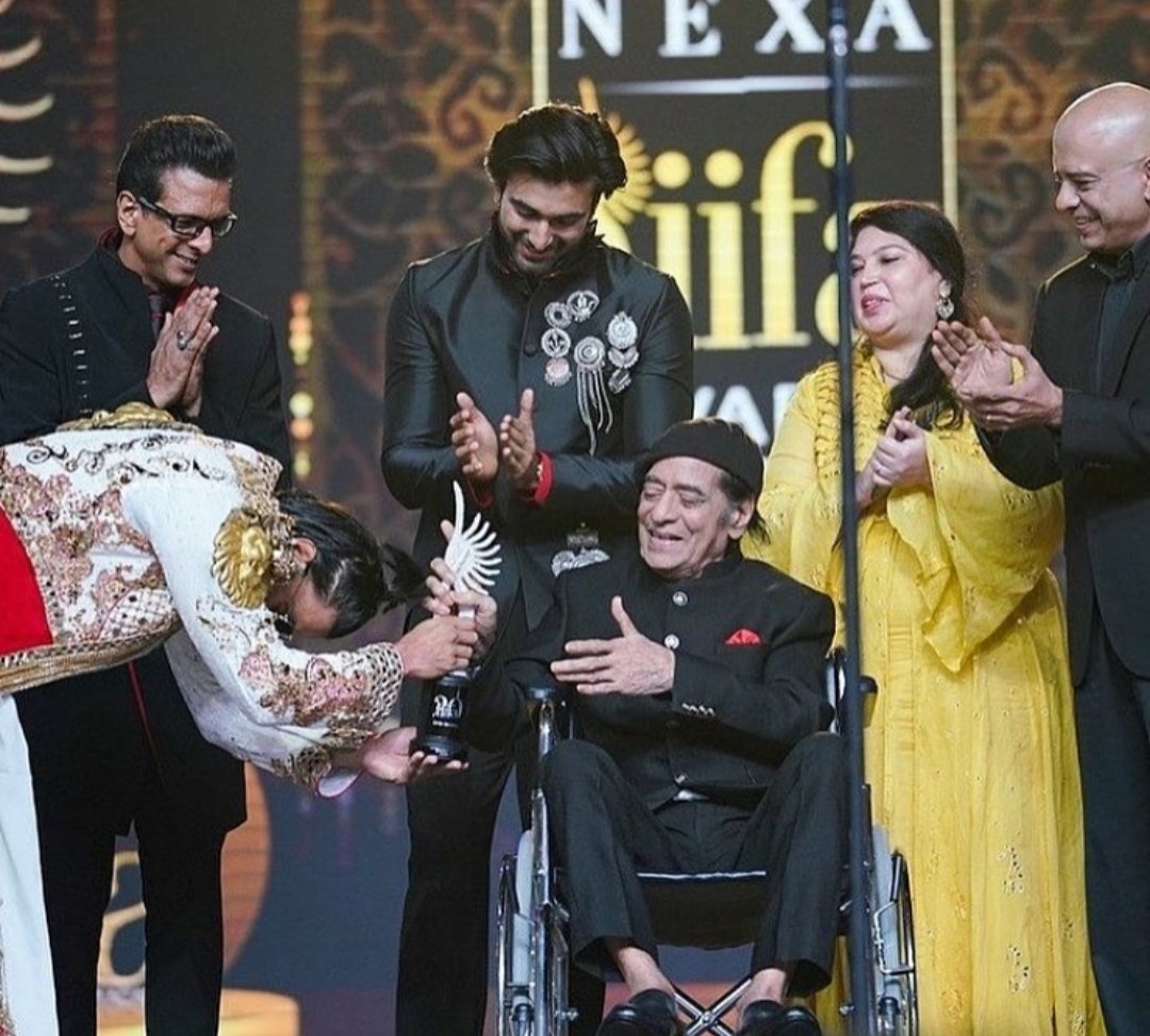 Jagdeep was awarded the Lifetime Achievement Award at the 20th Edition of the International Indian Film Academy Awards (IIFA Awards) just a little over a year ago in September 2019. Photo Courtesy: Twitter 