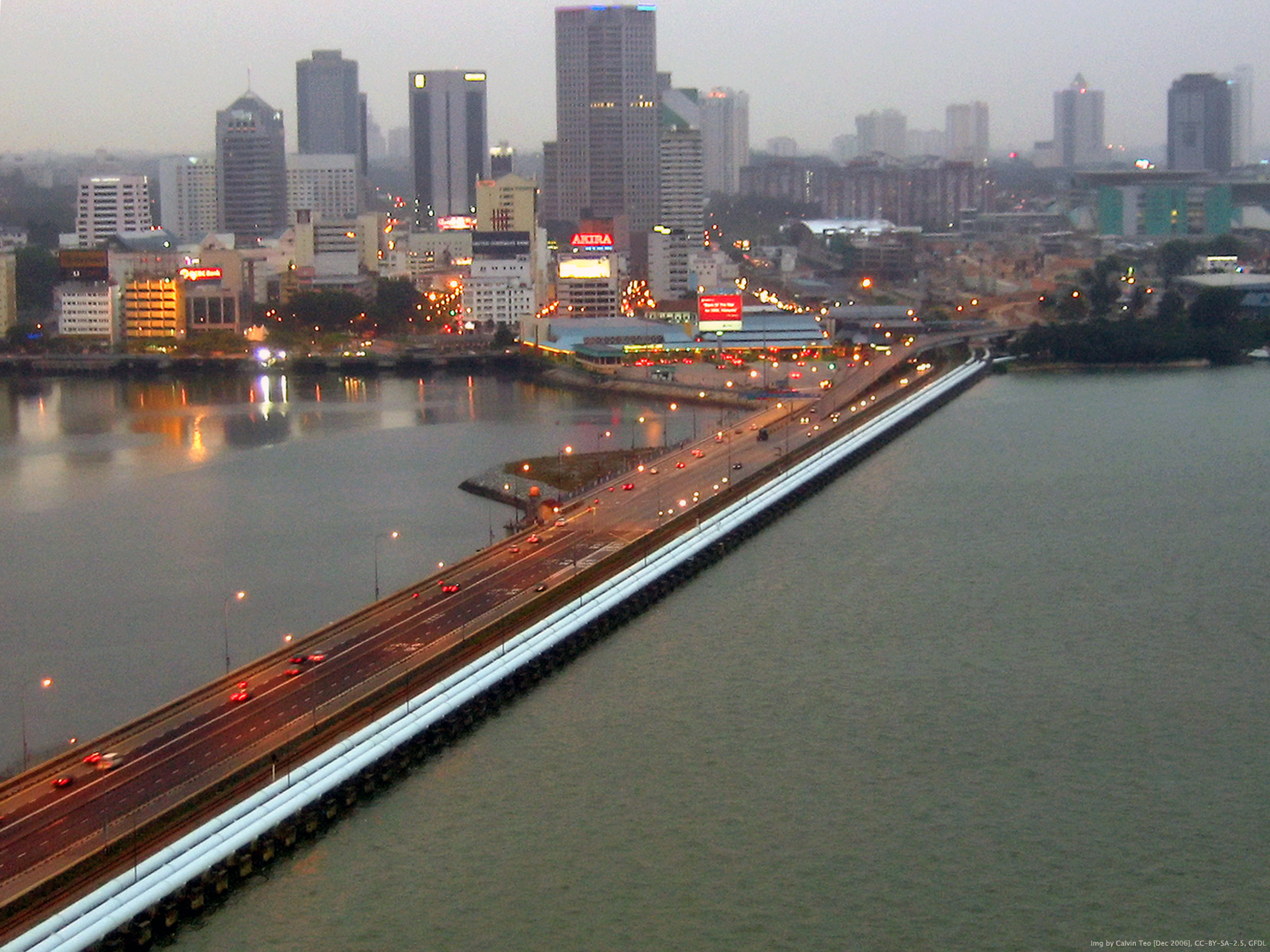 Singapore-Johor causeway. Photo courtesy: Wiki