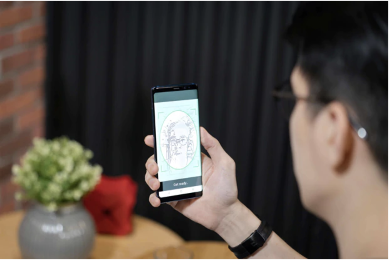 DBS has partnered with the GovTech to pilot the latter’s innovative SingPass Face Verification technology, to enable Singapore citizens and Permanent Residents to sign up for DBS’ digital banking services from their homes, with instant access to their bank accounts and banking services. . Photo courtesy: DBS