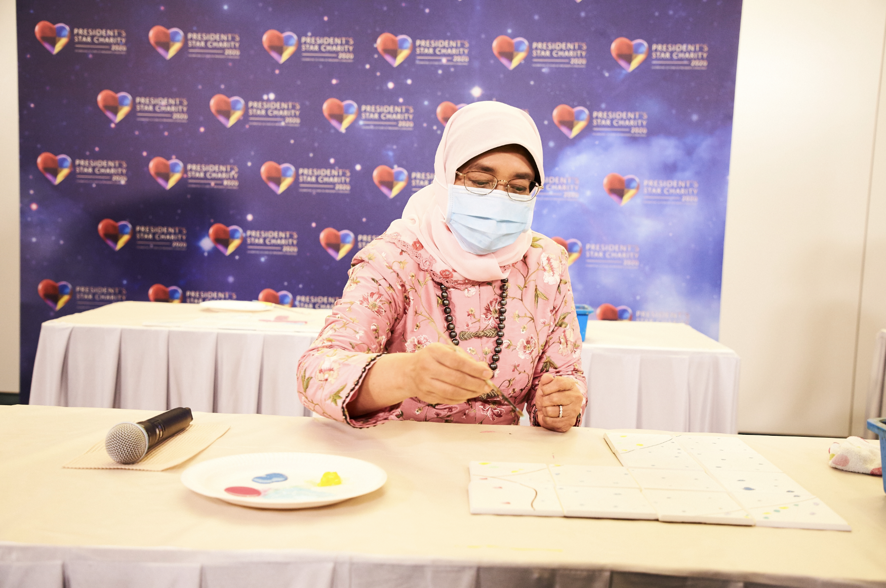 A highlight of PSC2020 was a tile-painting segment by President Halimah Yacob. Photo courtesy: Mediacorp