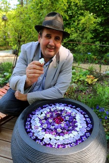 The festival will feature an exhibition curated as a collaboration between France’s Pascal Garbe and the Singapore Botanic Gardens. Photo courtesy: vOilah! France Singapore Festival 2020