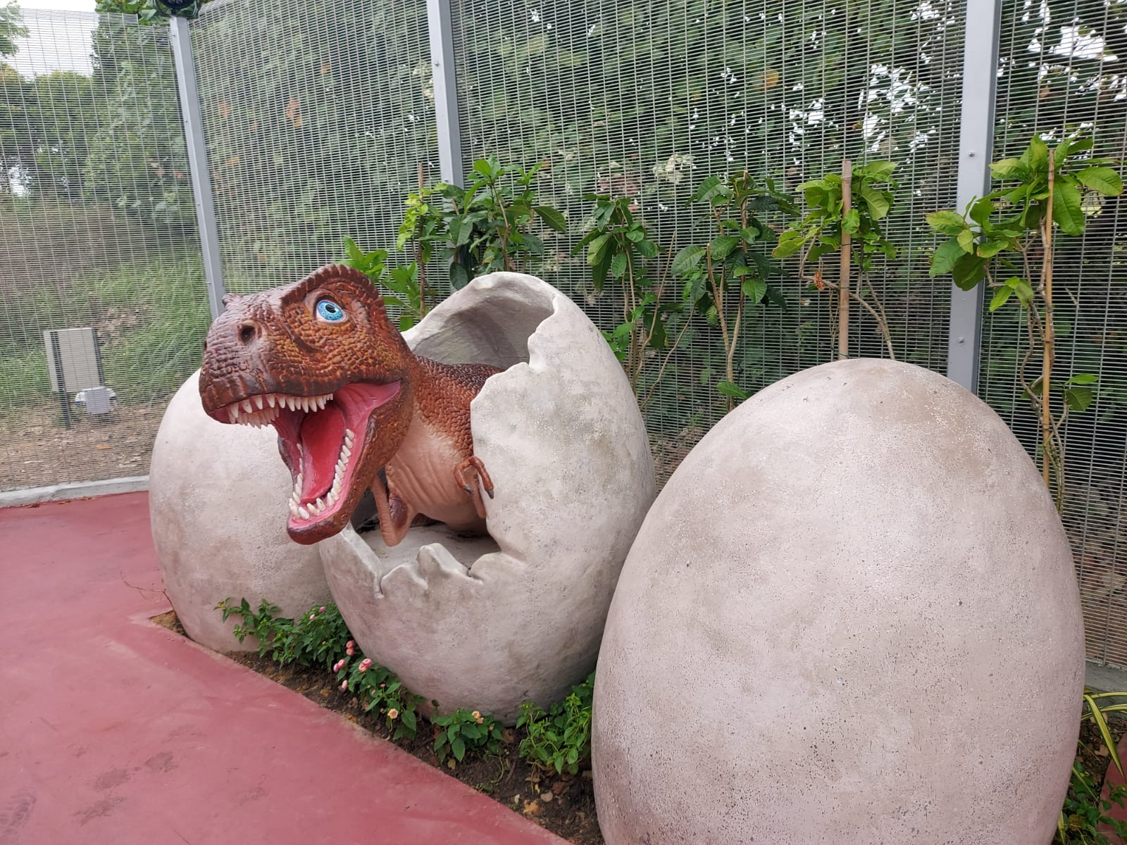 Baby dinosaurs hatching from their giant eggs. Photo: Connected to India