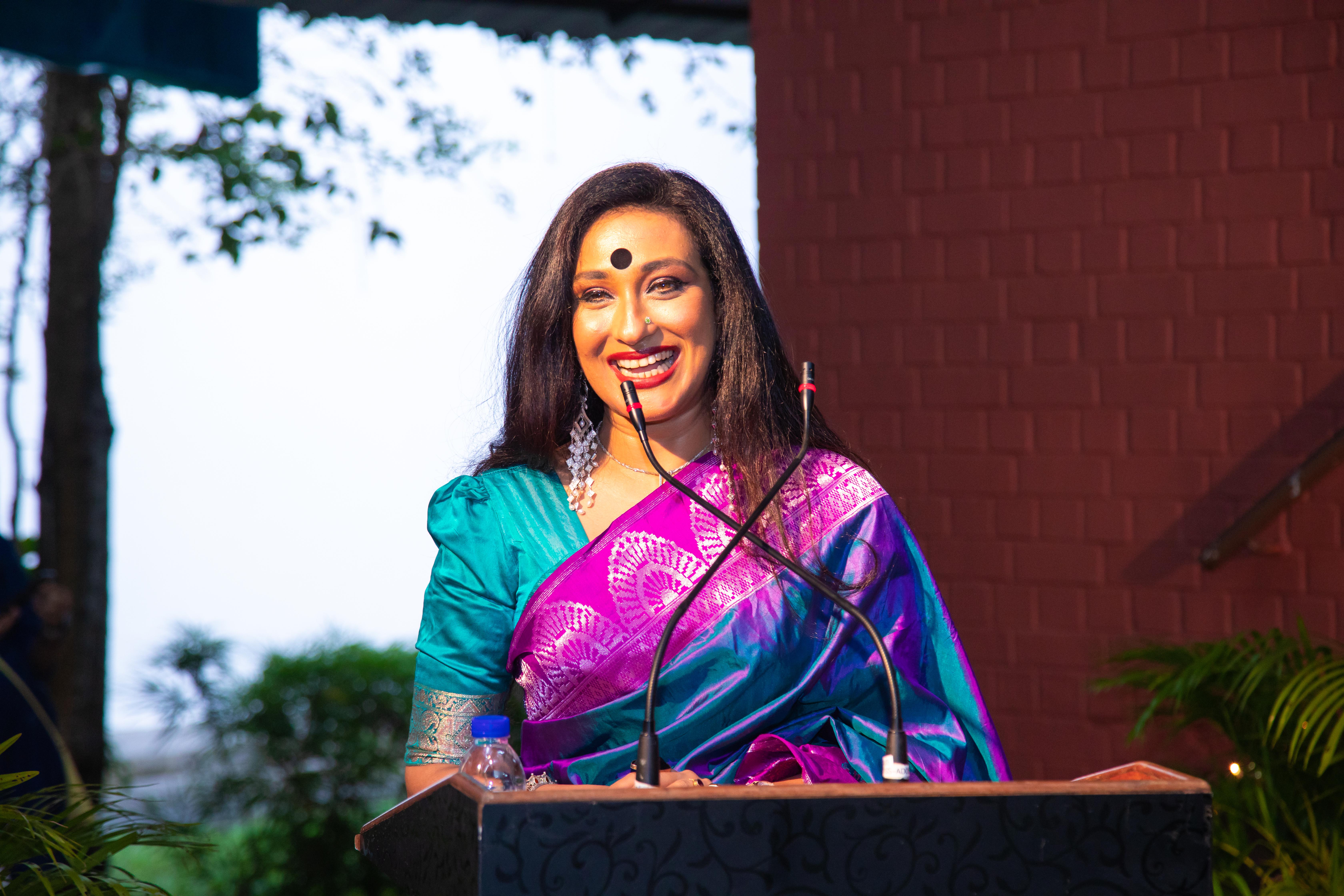 Celebrated Begali actress Rituparna Sengupta was Guest of Honour at SIFAS Deepavali Sangamam. Photo Courtesy: SIFAS