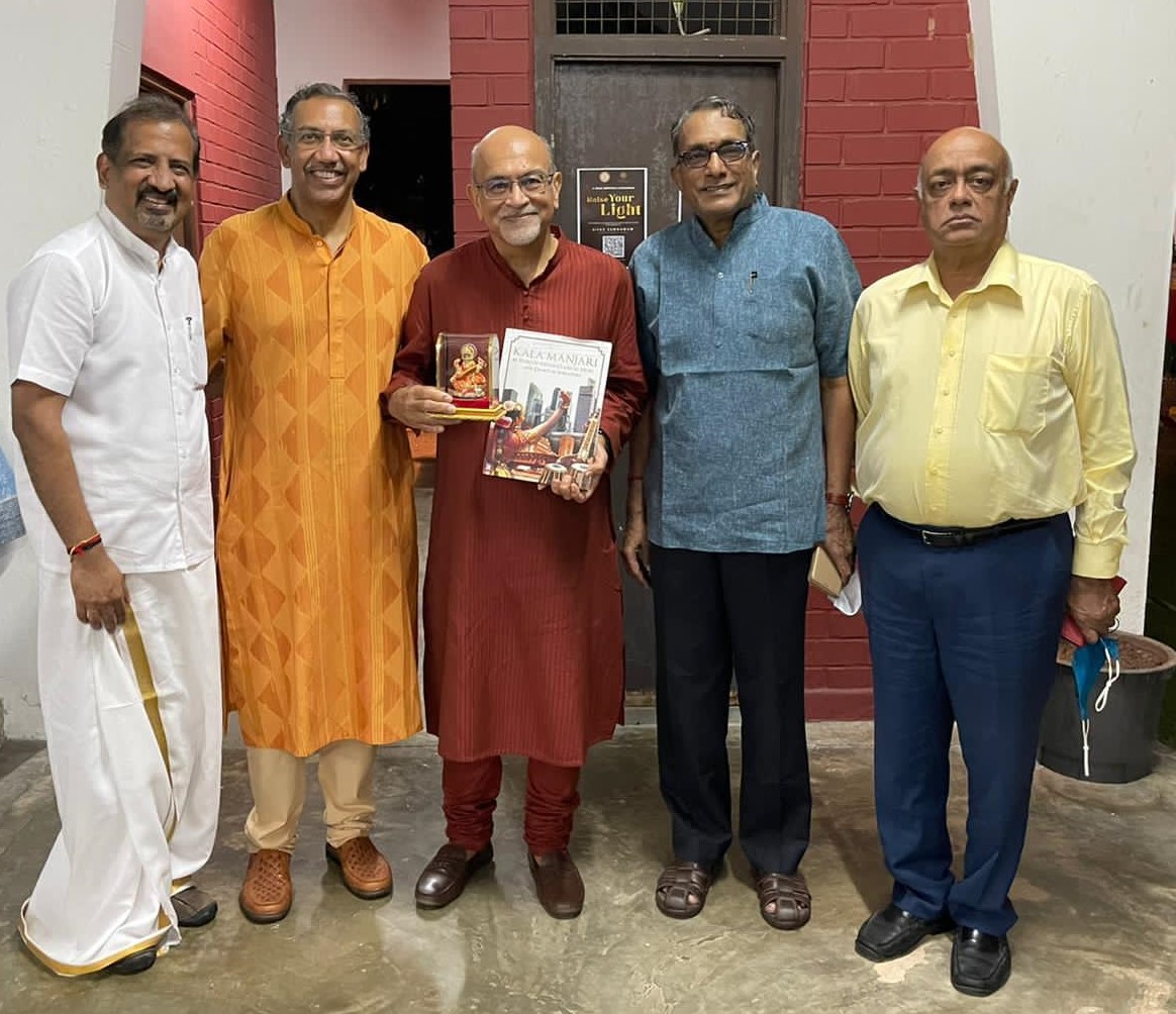 Left to Right: Mr. Venkat Padmanabhan, Mr. Puneet Pushkarna, Mr. Shabbir Hassanbhai, Mr. P S Somasekharan, Mr. R. Narayanamohan. Photo Courtesy: SIFAS