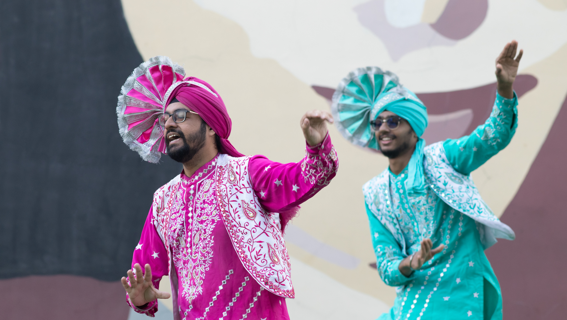 [Dance Performance] Bhangra by Jigri Yaar Bhangra. Photo Courtesy ARTWALK