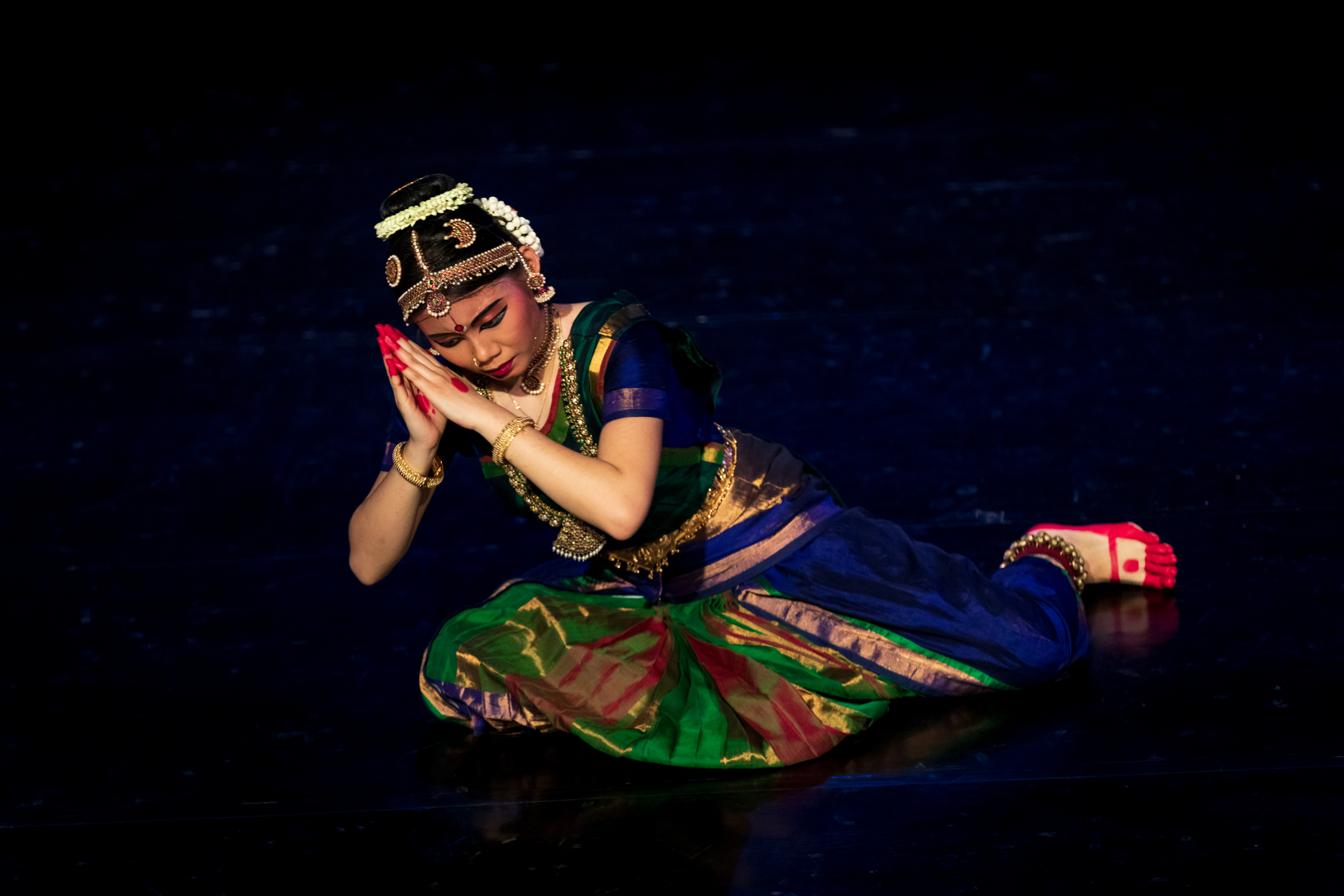 The confidence of this young dancer was seen right from her first performance, a Thodayamangalam showing love through bhakti or devotion in Jaya Janaki Ramana. Photo Courtesy: Apsaras Arts