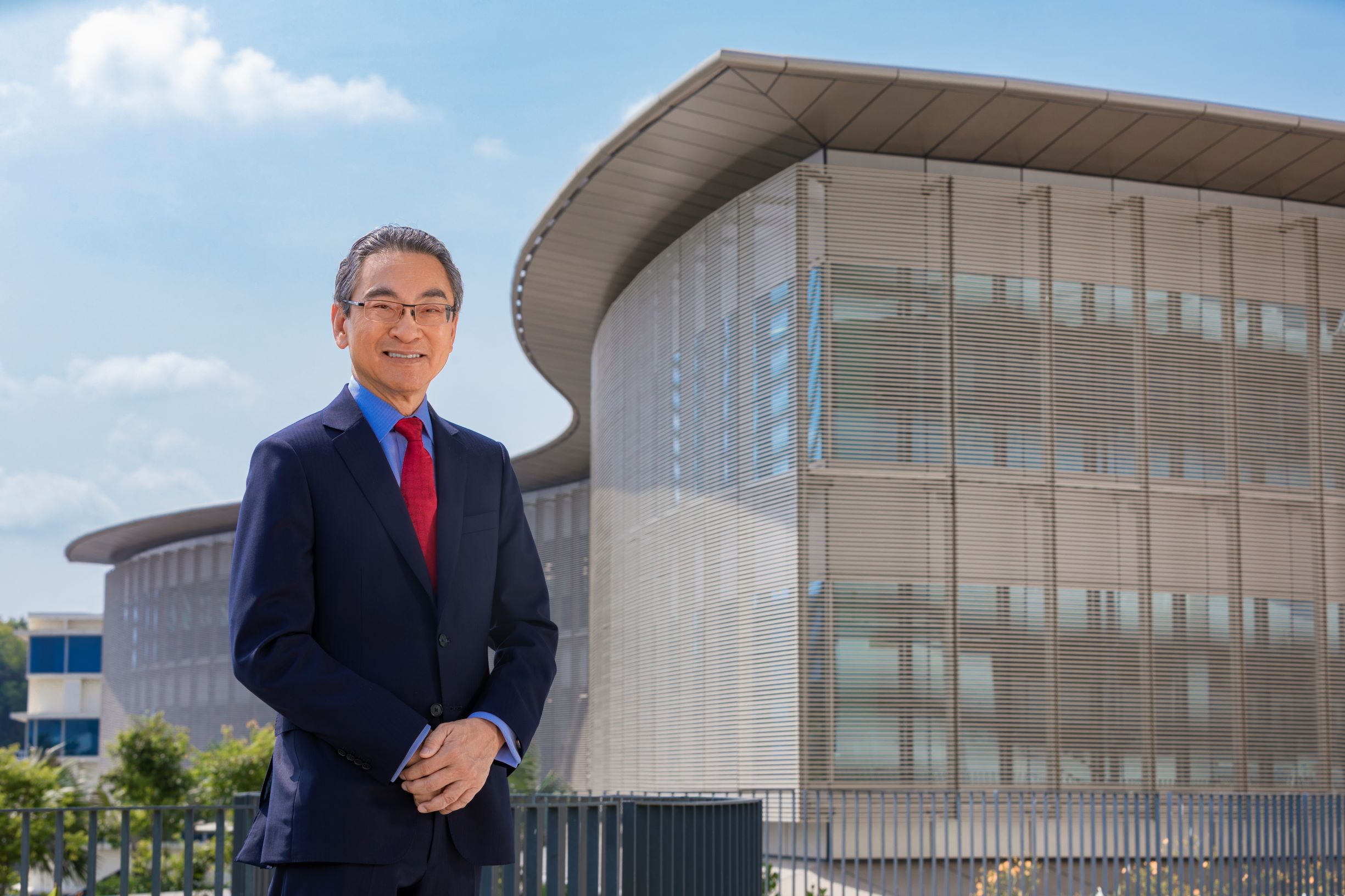 He also pushed for administrative reforms of the University to create more efficient and advanced administration systems to support NTU’s growth.
