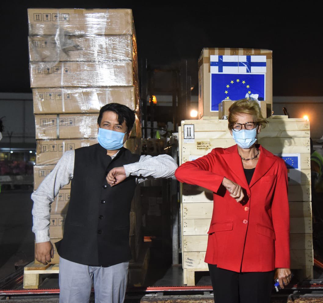 Aircraft carrying 176 ventilators from Germany, 324 oxygen cylinders from Finland and 10 oxygen cylinders from Greece. Photo courtesy: MEA
