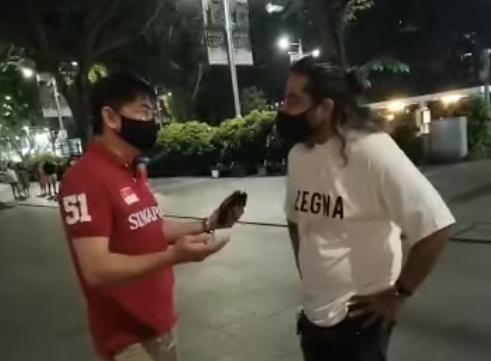 Tan is seen arguing with 23-year-old Dave Parkash, a Singaporean who is half-Indian and half-Filipino, about dating a woman who is half-Chinese and half-Thai.