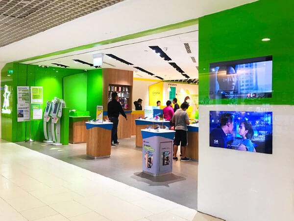 EasyGo is available at all StarHub Shops and will be brought to online shoppers in the next quarter.