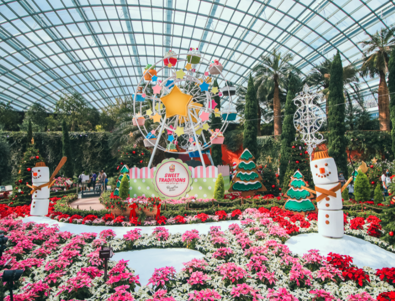 8m-tall cupcake ferris wheel