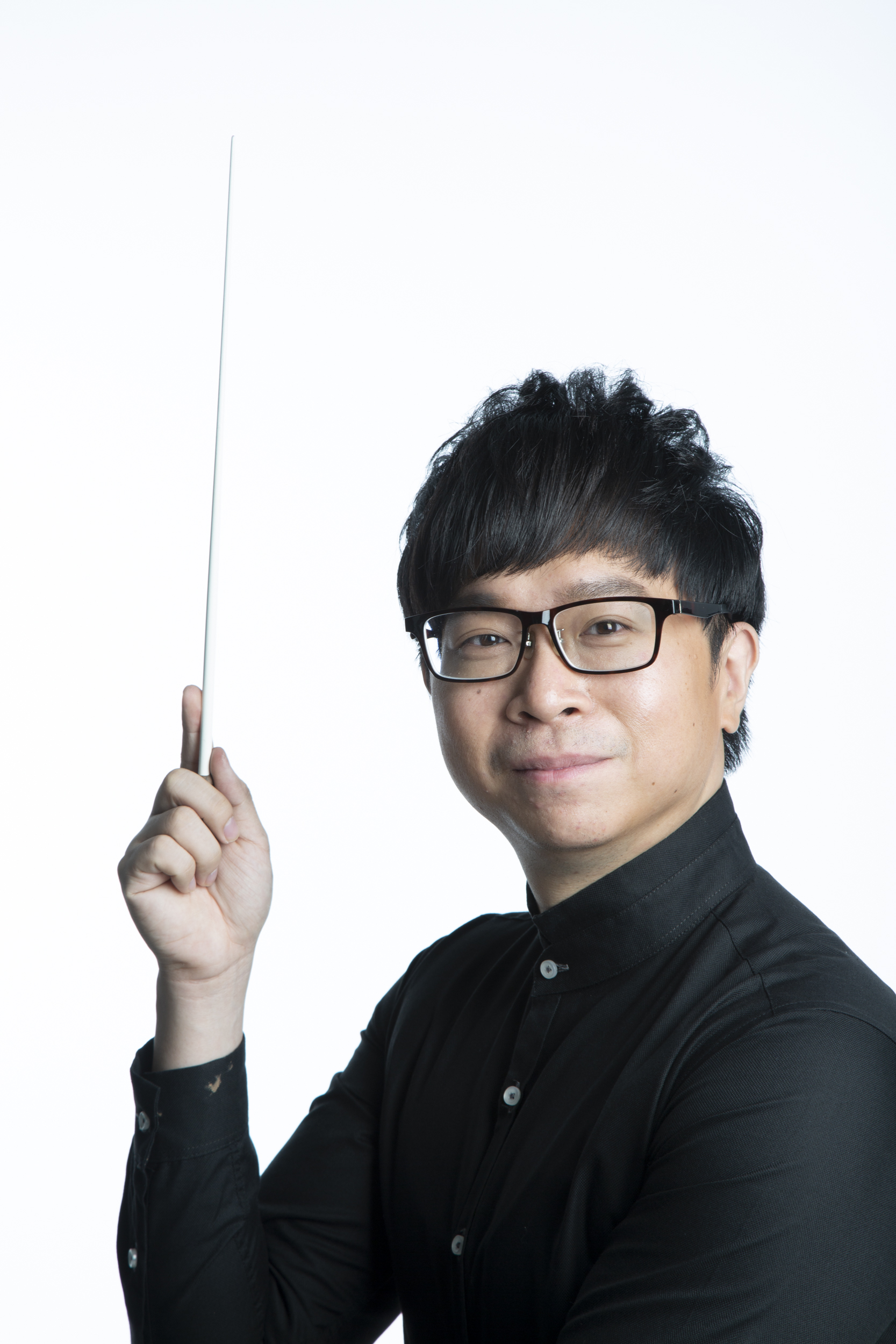 conducted by Singaporean maestro Kahchun Wong.