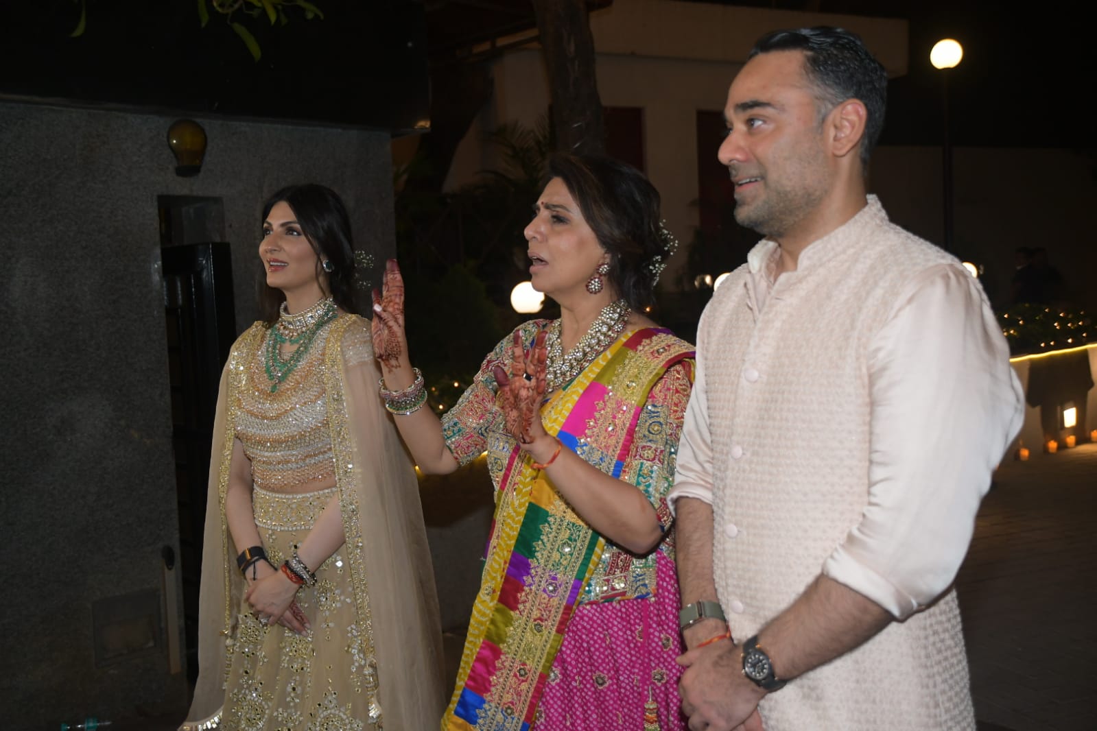 Neetu Kapoor, Riddhima Kapoor and Bharat Sahni at Ranbir Alia wedding ceremony