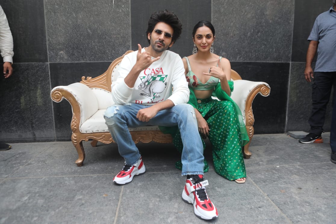 Kiara Advani and Kartik Aaryan 'Bhool Bhulaiyaa 2' film promotion in Ahmedabad.