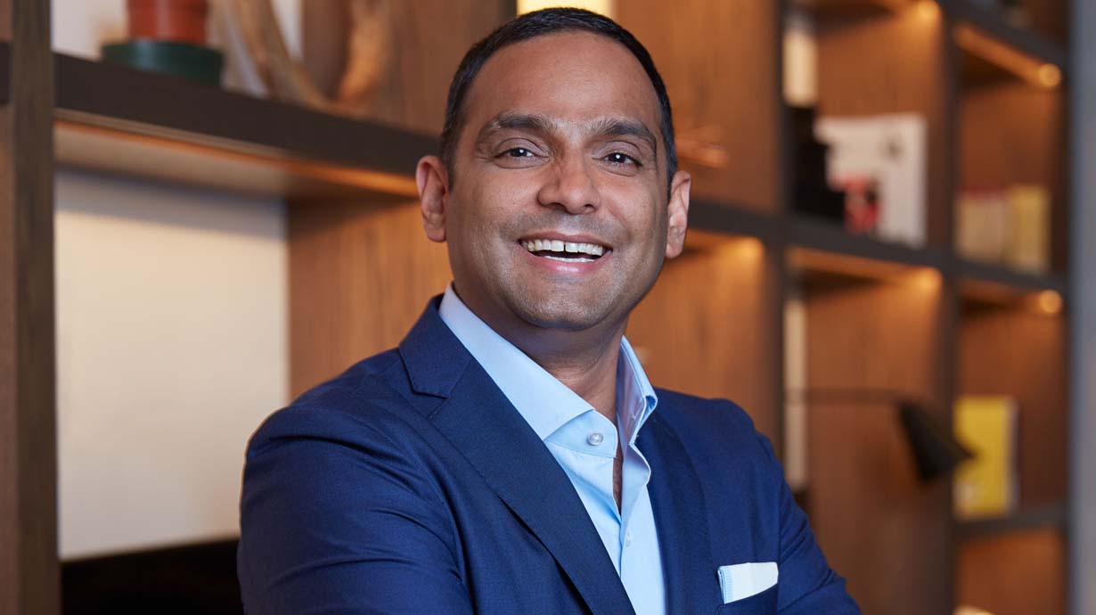 Sampath joined Verizon in 2014 and currently serves as Chief Revenue Officer for Verizon Business. 