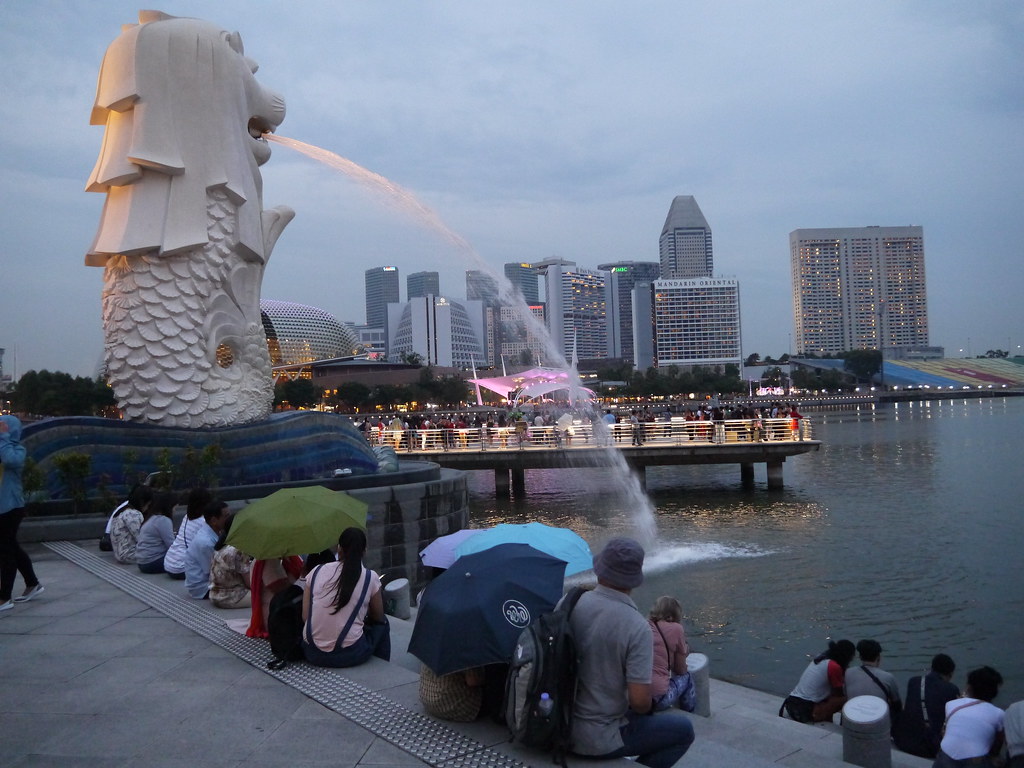 Wet weather is expected to continue in the first fortnight of November, with the monsoon rain band forecast to remain over the Southeast Asia region.