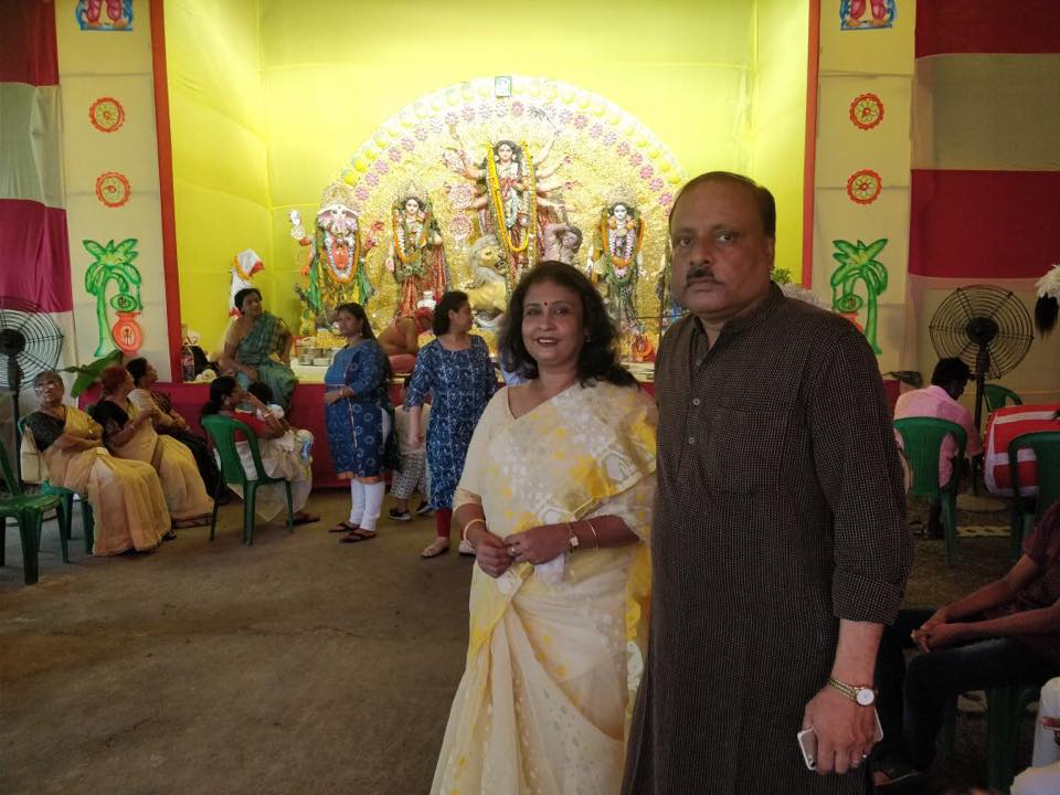 Brigadier Bhaduri with his wife Dora. Photo courtesy: Facebook/Satyesh Bhaduri