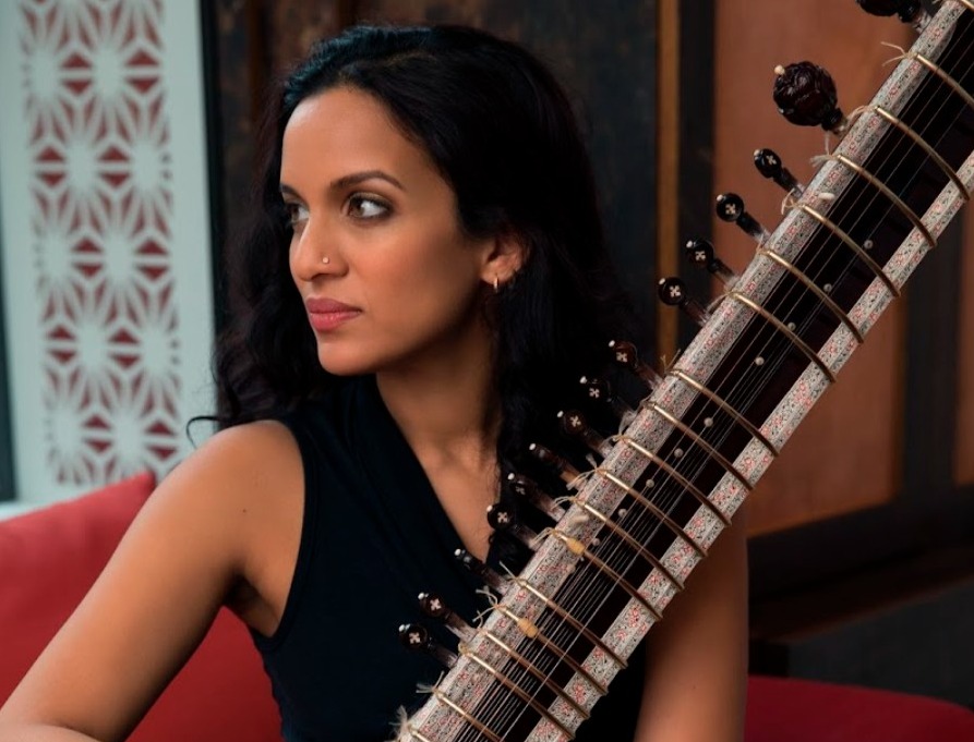 Continuing the legacy of her father, the legendary Ravi Shankar, Anoushka Shankar is considered one of the world’s most renowned sitar players.