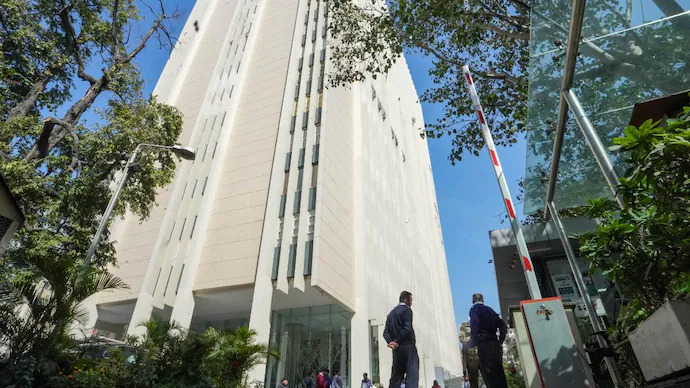 The broadcaster had issued a fresh mail to its employees, asking them to cooperate with the officials.