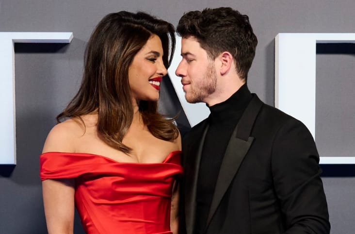 Global star Priyanka Chopra had her blue tick returned on the microblogging site. The actress reacted, 