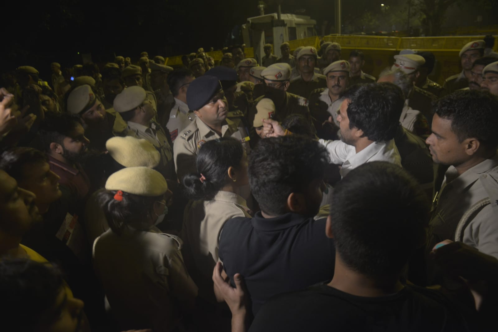 A scuffle had broken out between the protesters and police last night which left two wrestlers injured and taken to the hospital, while Delhi Police stated that five police personnel were hurt as well.