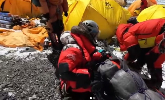 Gelje reportedly convinced his client to give up his summit attempt so that he could rescue the climber.
