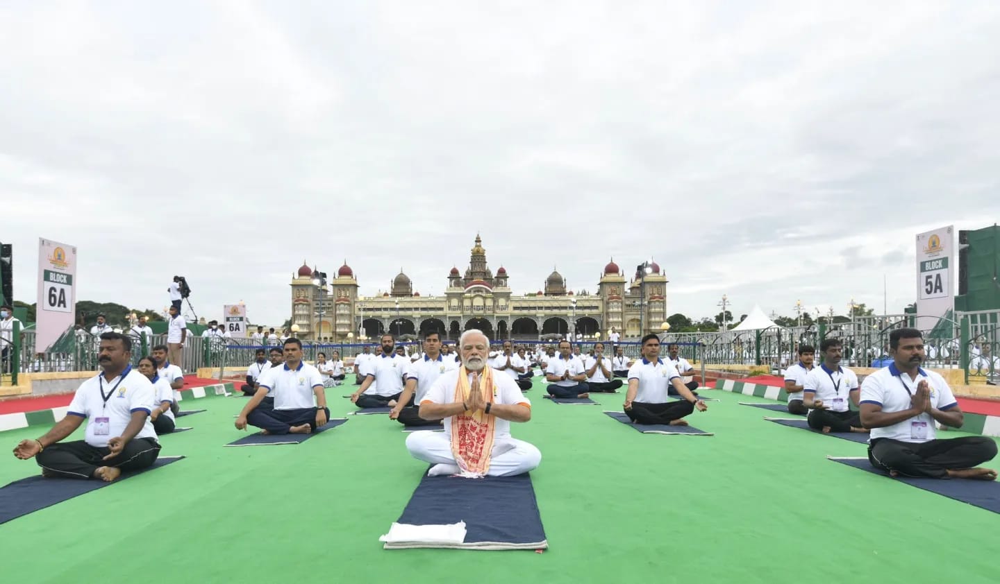 PM Modi leading Yoga Day 2022 events at Mysuru Palace in Karnataka. Photo courtesy: Pallav Paliwal