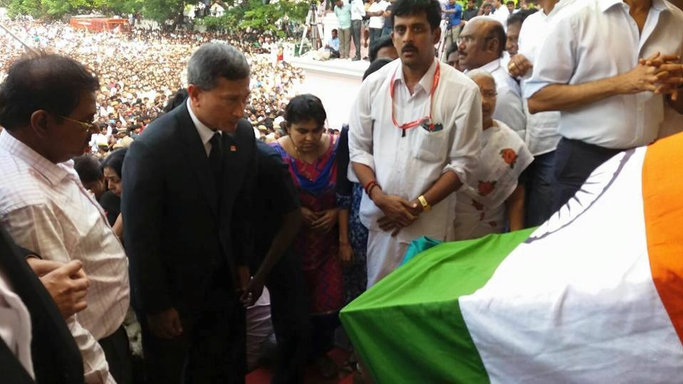 Vivian Balakrishnan pays last tribute to Jayalalitha in Chennai